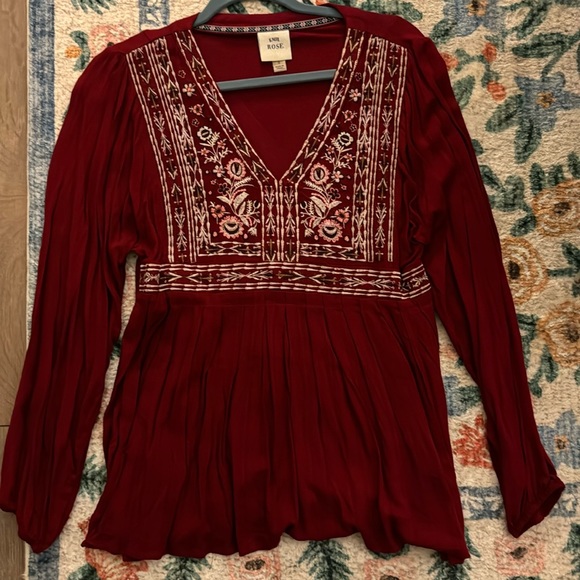 Women’s embroidered top - Picture 1 of 3
